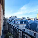 Paris 16 Apartment In Quiet Residential District