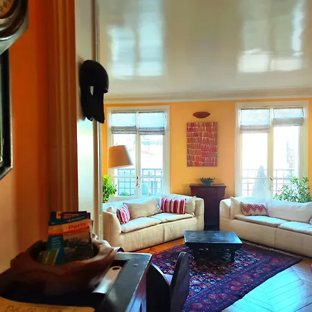 Apartment 16 In Quiet Residential District Paris