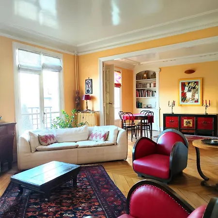 Apartment 16 In Quiet Residential District *