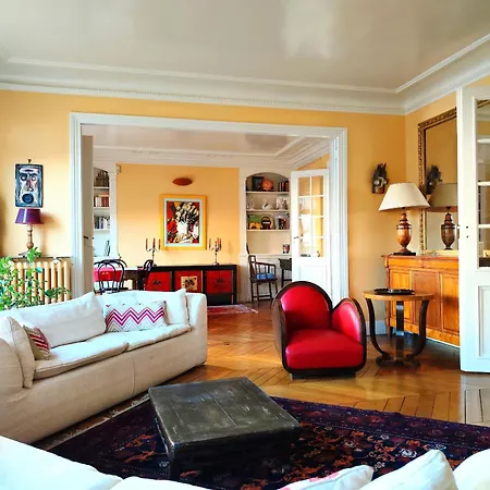 Apartment 16 In Quiet Residential District